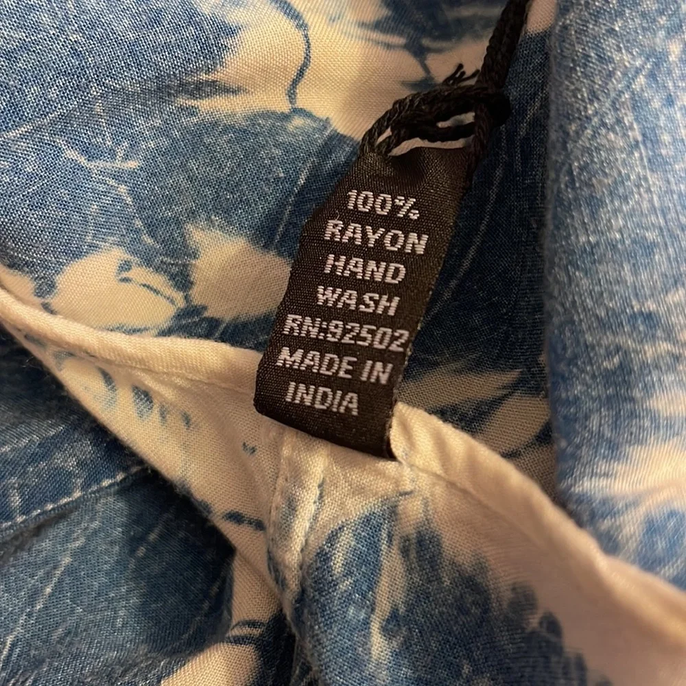 NWT.  VEST/CARDIGAN by Sacred Threads   S/M.    BL/RD 04 - Picture 5 of 5